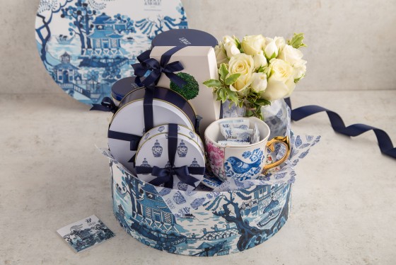 chinoiserie blue & white collection
