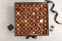 Large black square gift box-23